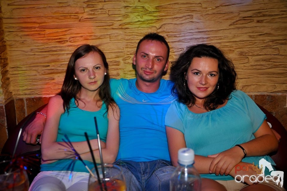Vineri noaptea în Club Downtown, 