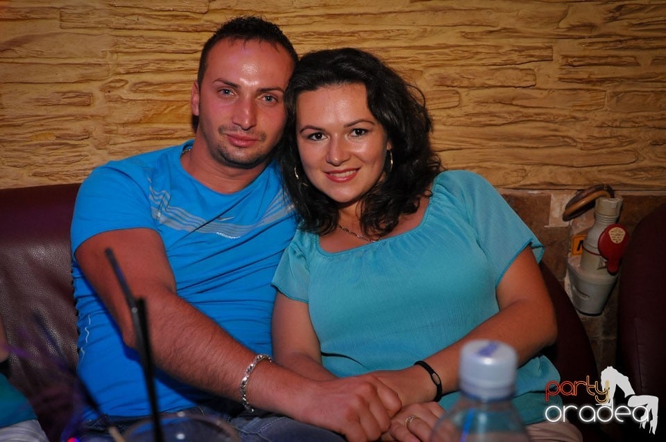 Vineri noaptea în Club Downtown, 