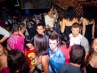 Vineri noaptea în Club Escape