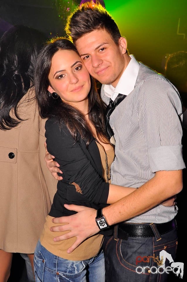 Vineri noaptea în Club Life, 