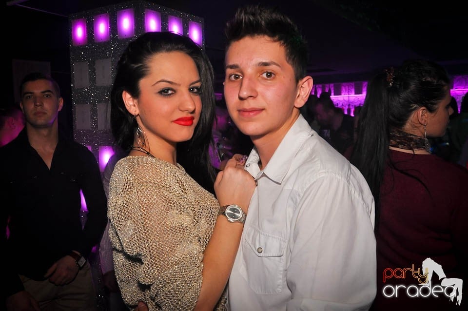 Vineri noaptea în Club Life, 
