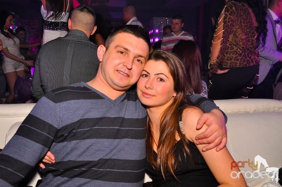 Vineri noaptea în Club Life, 