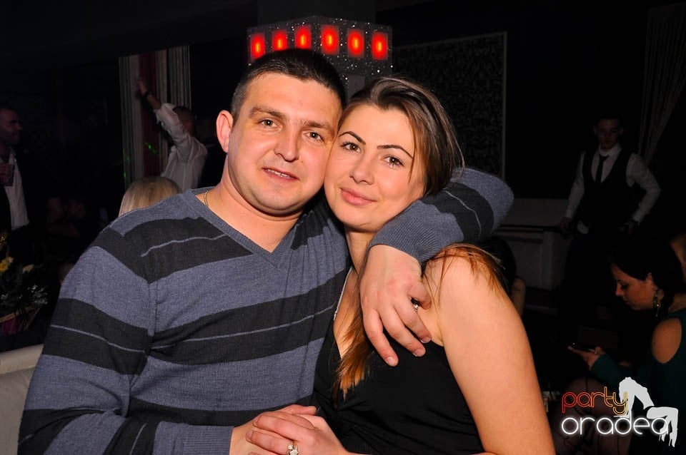 Vineri noaptea în Club Life,