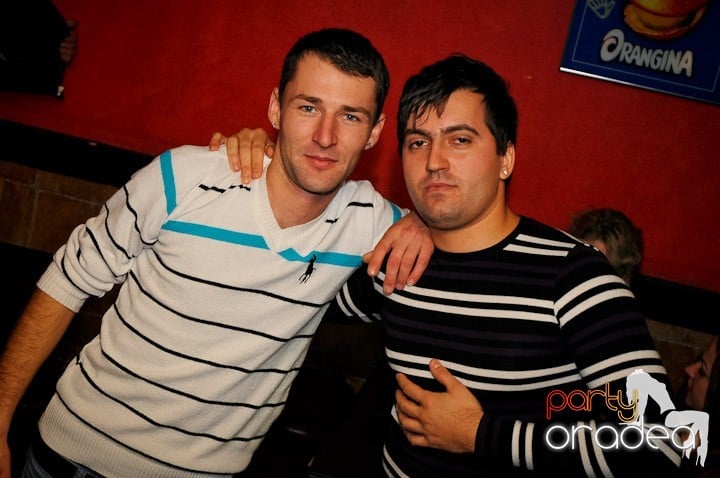 Vineri noaptea în Downtown, 