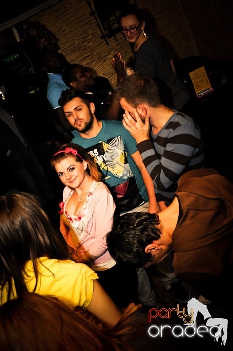 Vineri noaptea în Downtown, 