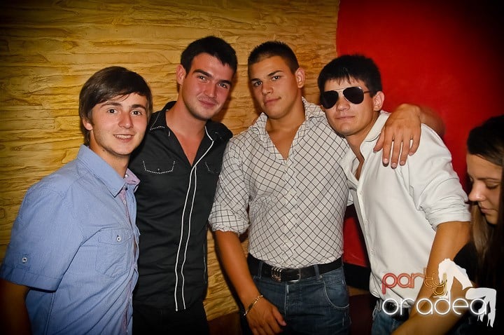 Vineri noaptea în Downtown, 