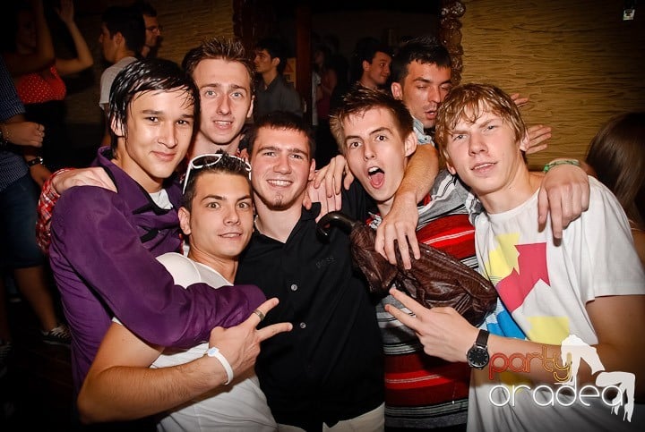 Vineri noaptea în Downtown, 