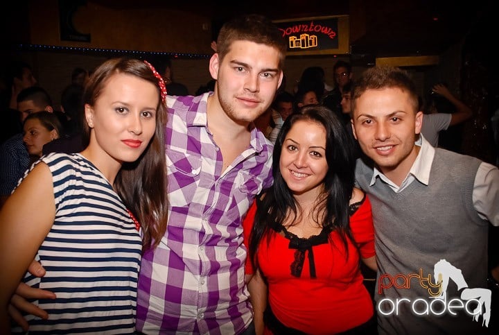 Vineri noaptea în Downtown, 