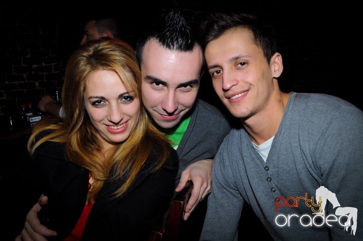 Vineri noaptea în Escape, 