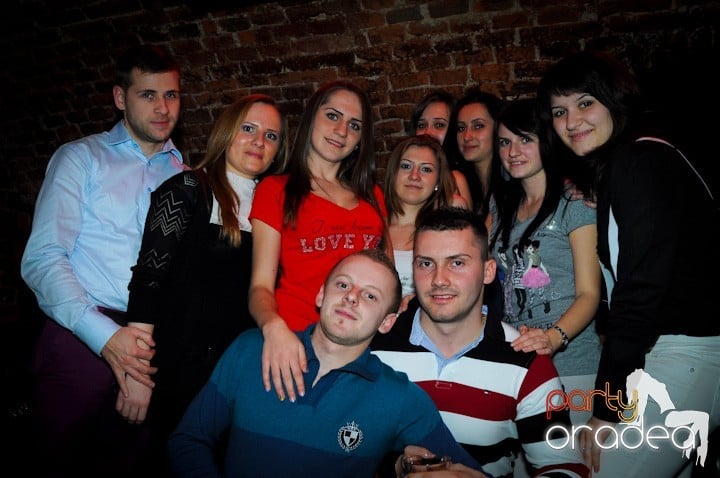 Vineri noaptea în Escape, 