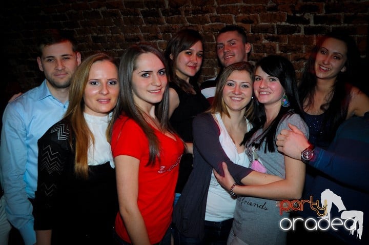 Vineri noaptea în Escape, 