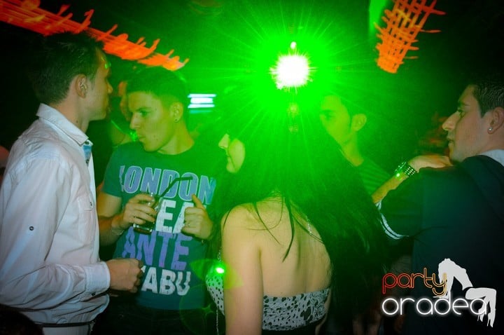 Vineri noaptea în Escape, 