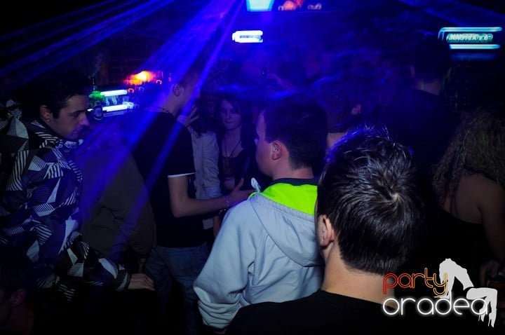 Vineri noaptea în Escape, 