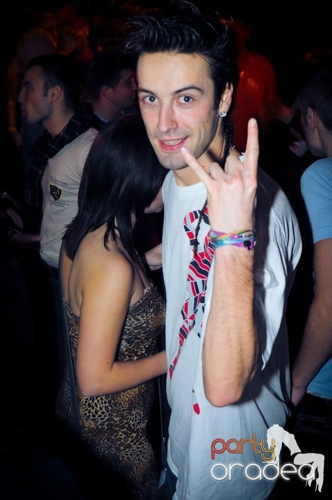 Vineri noaptea în Escape, 