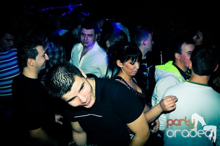 Vineri noaptea în Escape, 