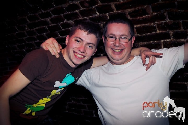 Vineri noaptea în Escape, 