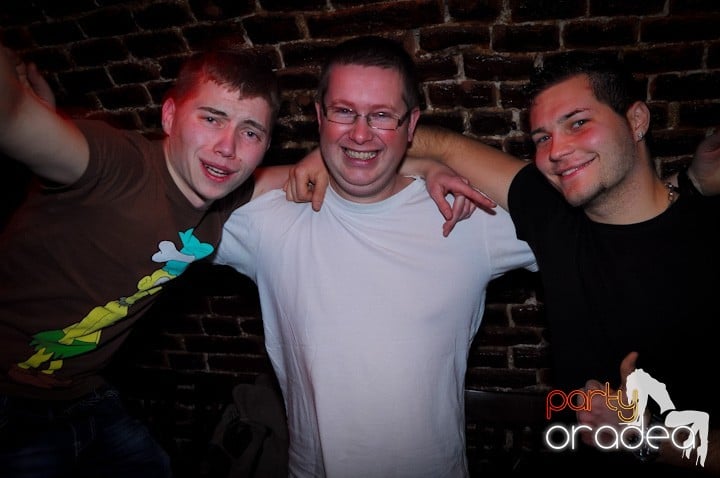 Vineri noaptea în Escape, 