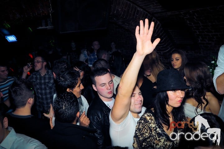 Vineri noaptea în Escape, 