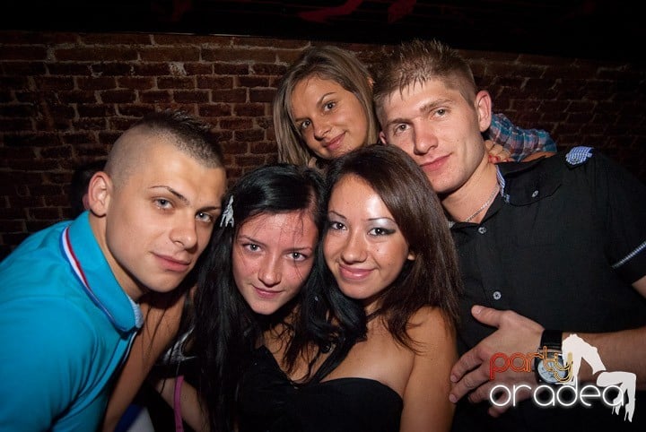 Vineri noaptea în Escape, 