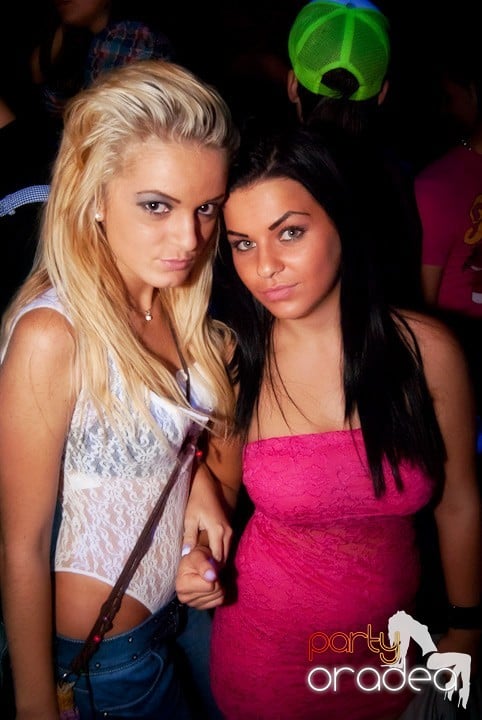 Vineri noaptea în Escape, 