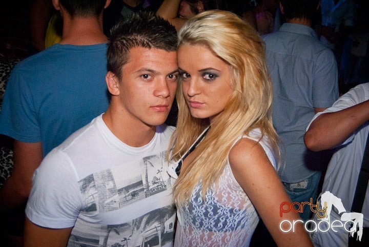 Vineri noaptea în Escape, 