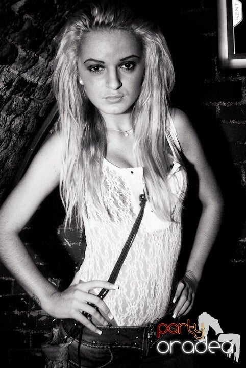 Vineri noaptea în Escape, 