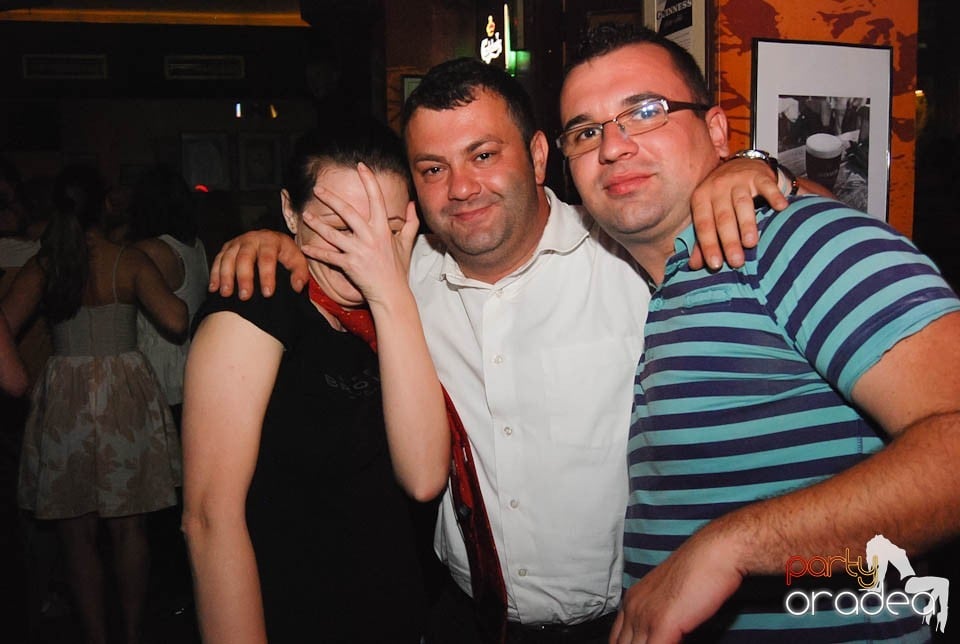 Vineri noaptea în Lord's, Lord's Pub