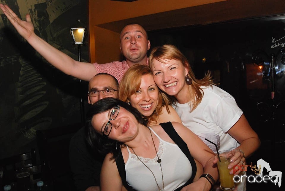 Vineri noaptea în Lord's, Lord's Pub