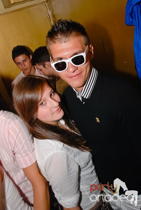 Vineri noaptea în Yellow, 