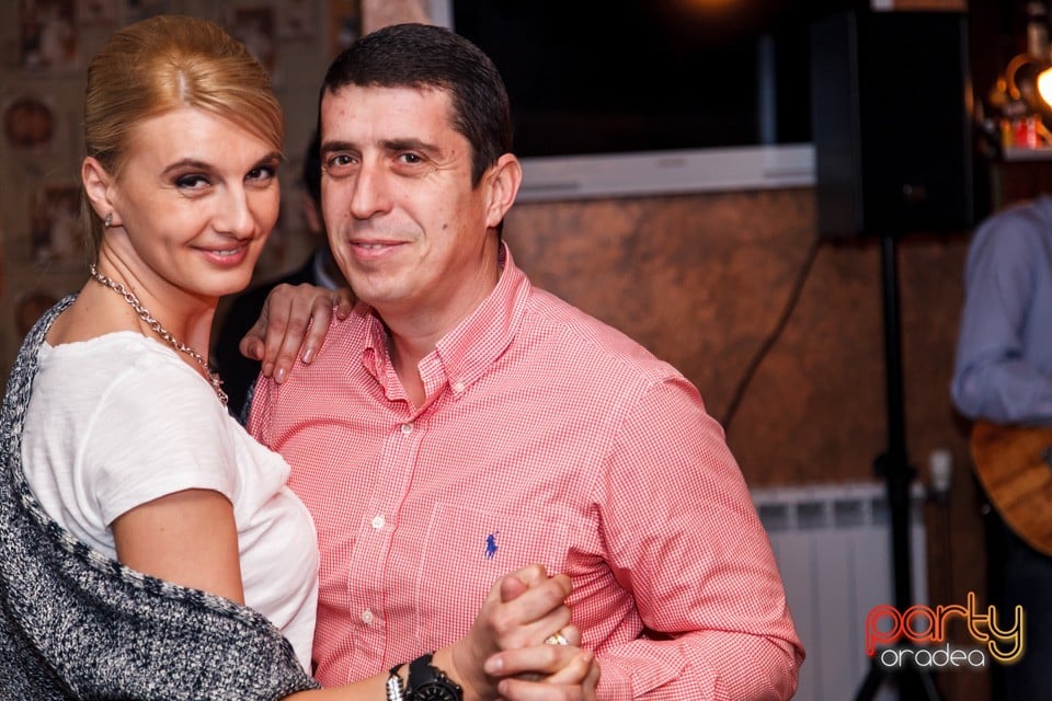 Vineri Seara cu Adi Moţ Band, Restaurant Retro