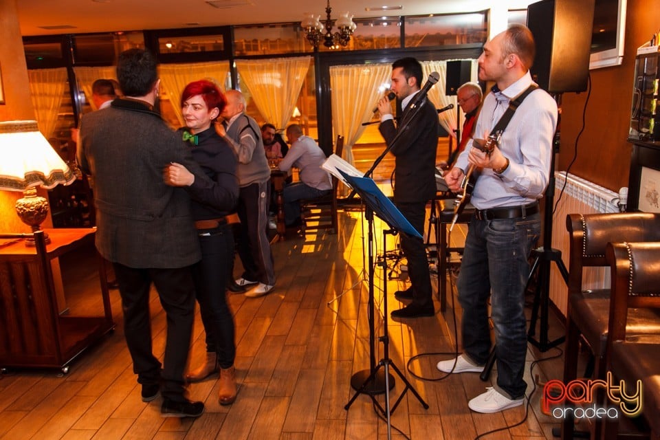 Vineri Seara cu Adi Moţ Band, Restaurant Retro