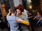 Vineri seara dansăm în Blondy's Art Café