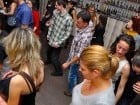 Vineri seara dansăm în Blondy's Art Café