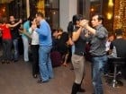 Vineri seara dansăm în Blondy's Art Café