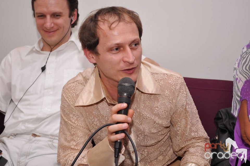 Vineri seara dansăm în Blondy's, 