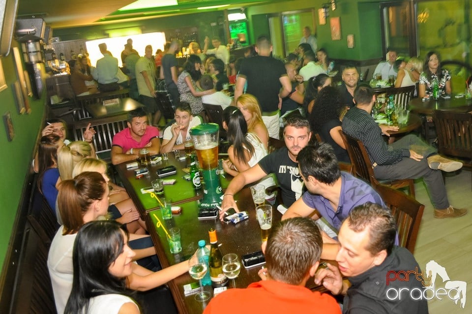 Vineri seara e distracţie în Green Pub, Green Pub