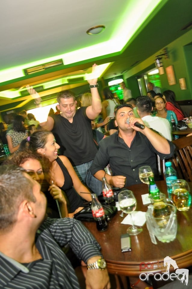 Vineri seara e distracţie în Green Pub, Green Pub