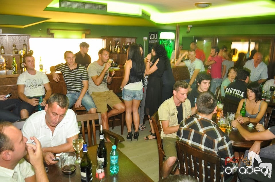 Vineri seara e distracţie în Green Pub, Green Pub