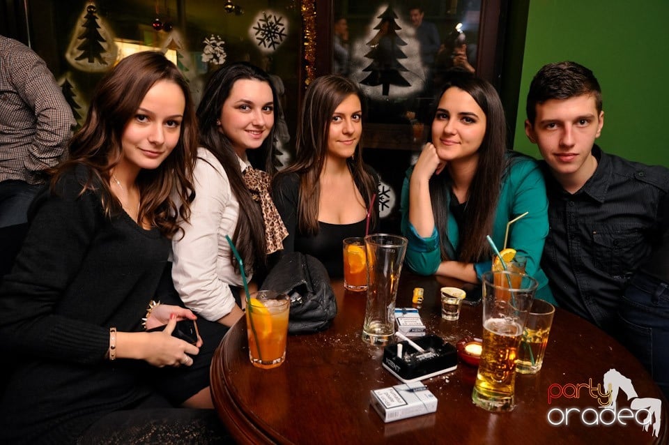 Vineri seara e distracţie în Green Pub, Green Pub