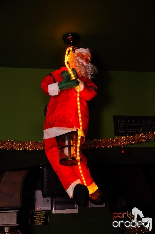 Vineri seara e distracţie în Green Pub, Green Pub