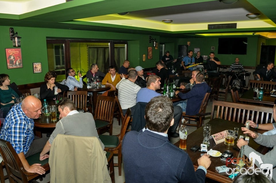 Vineri seara e party în Green Pub, Green Pub