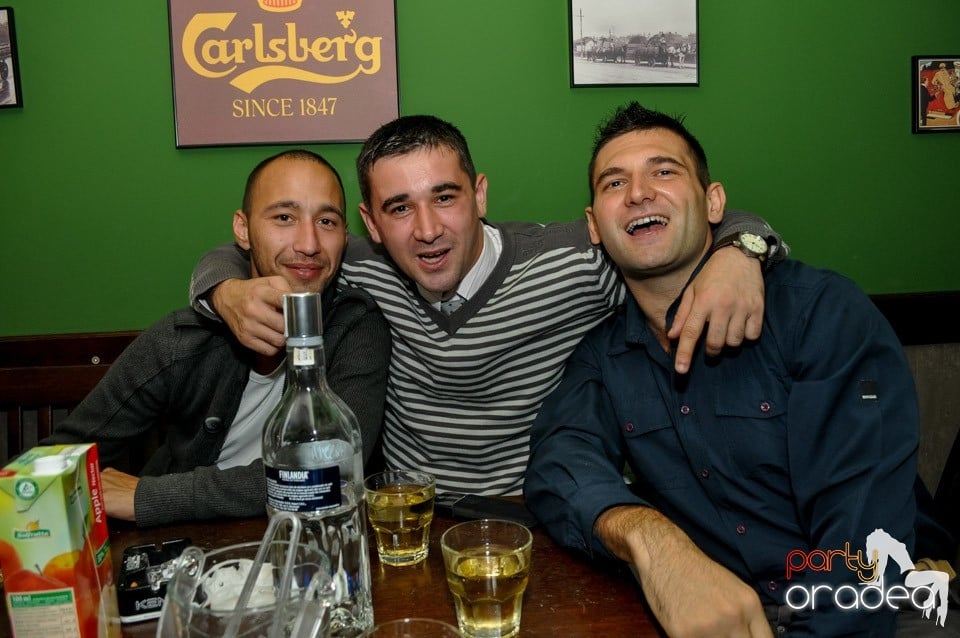 Vineri seara e party în Green Pub, Green Pub