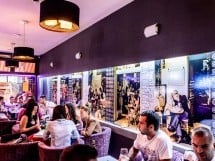 Vineri seara în Blanc Coffee