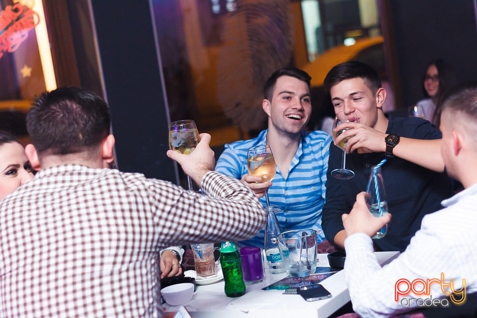 Vineri seara în Blanc Coffee, 