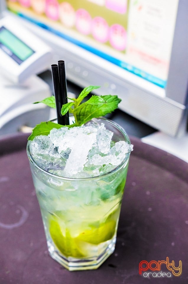 Vineri seara în Blanc Coffee, 