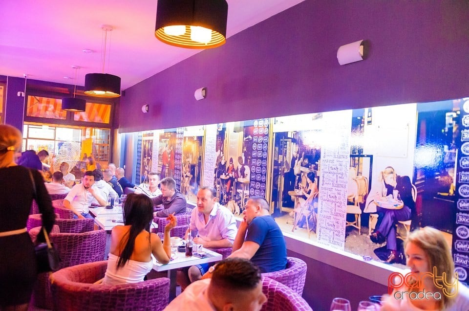 Vineri seara în Blanc Coffee, 