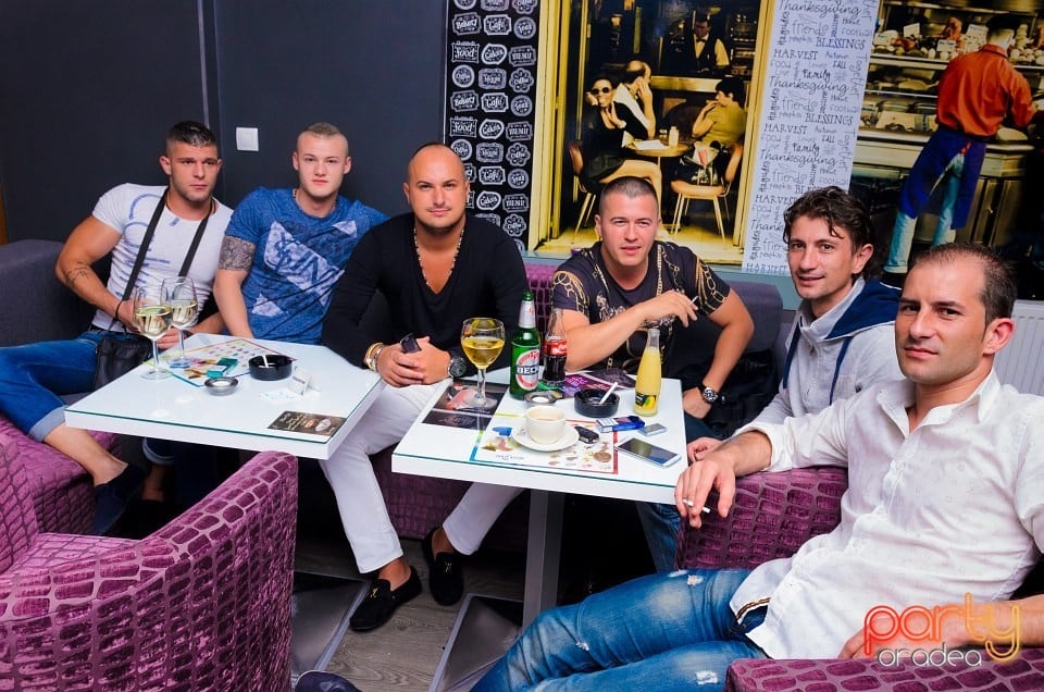 Vineri seara în Blanc Coffee, 