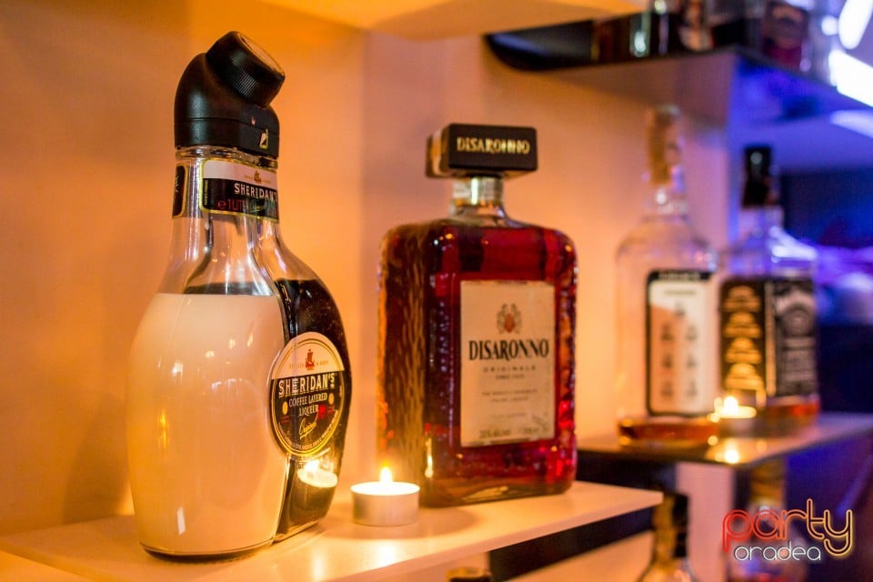 Vineri seara în Blanc Coffee, 