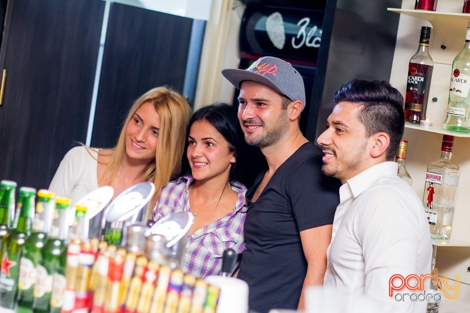 Vineri seara în Blanc Coffee, 