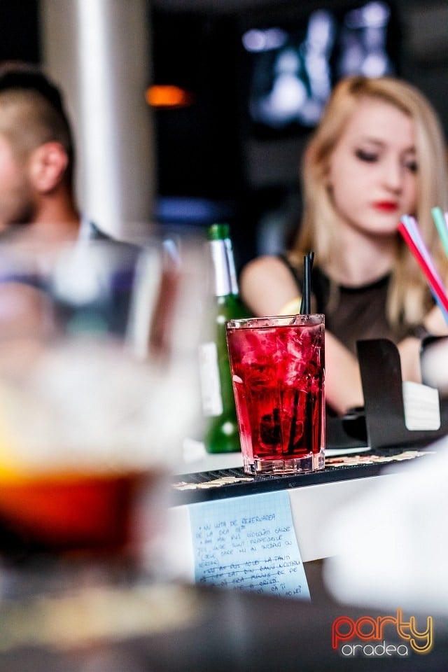 Vineri seara în Blanc Coffee, 